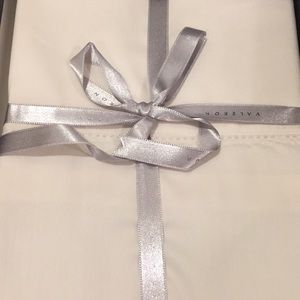 pillowcases by Valeron Ivory 2 in box standand/queen or king available